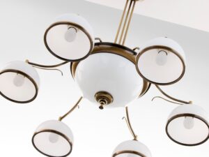 Miniaturka 4 - Żyrandol Turkus – wygięte metalowe ramiona i białe klosze od spodu